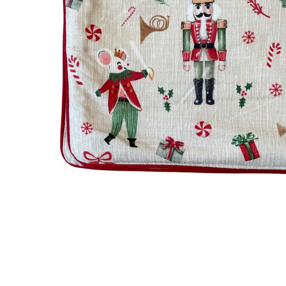 Cupcakes & Cashmere NUTCRACKER BALLET Christmas Placemats 13x19 Set of 4 NEW - Picture 6 of 11